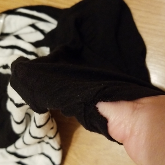 💥3/$10💥 Splash Hi-Lo Striped Short Sleeve Raglan Tee with Pocket - Picture 12 of 13